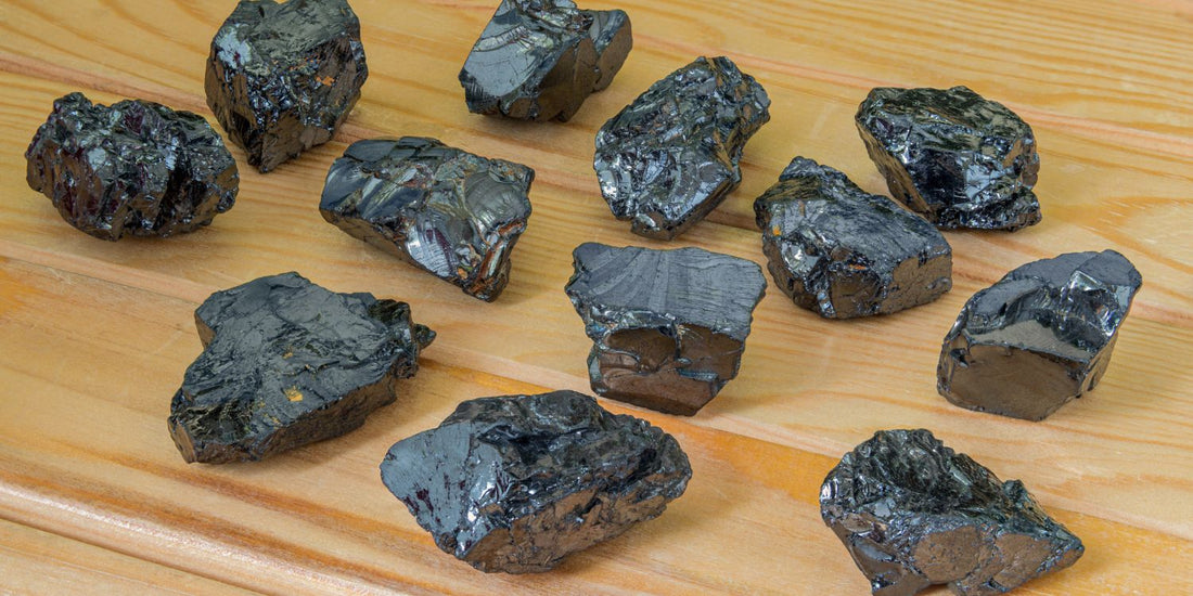 Turmalin, Shungit i Kamienie Ochronne – Siła Minerałów