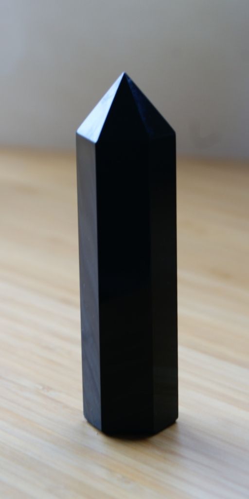 OBELISK (WIEŻA) Z OBSYDIANU – OCHRONA, GRANICE I UZIEMIENIE